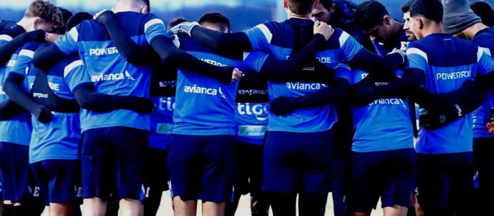 Salvadoreños pronostican que La Selecta vuelve a perder contra Honduras