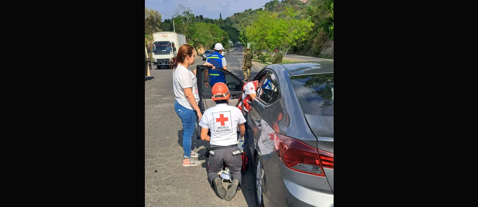 Reportan tres lesionados tras accidente en Cuscatlán