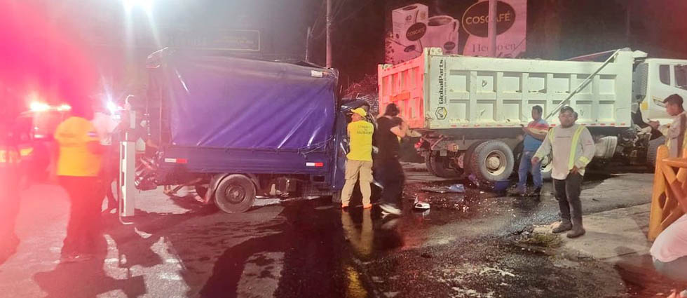 Al menos 10 lesionados tras grave accidente en el bulevar del Ejército esta madrugada