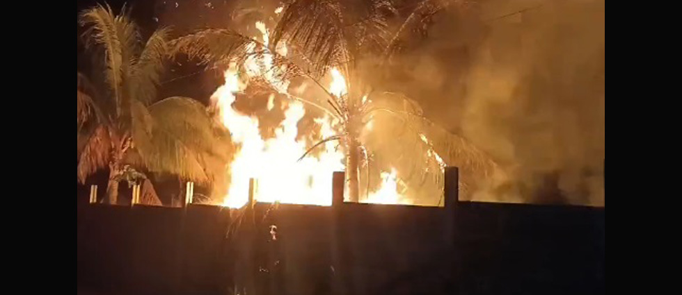 Reportan voraz incendio en residencial de Sonsonate