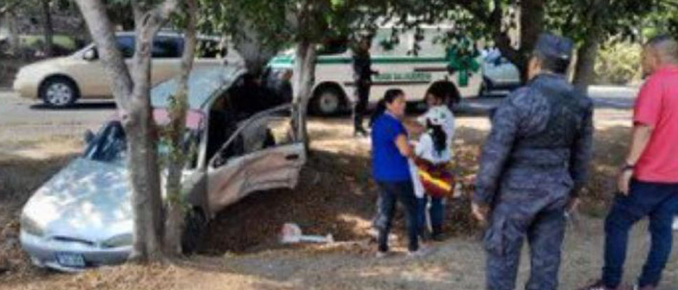 Accidente de tránsito en km 22 carretera panamericana