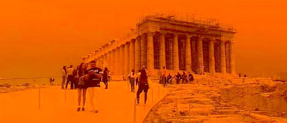 Extraña nube naranja cubrió a Grecia generando alucinantes paisajes apocalípticos 