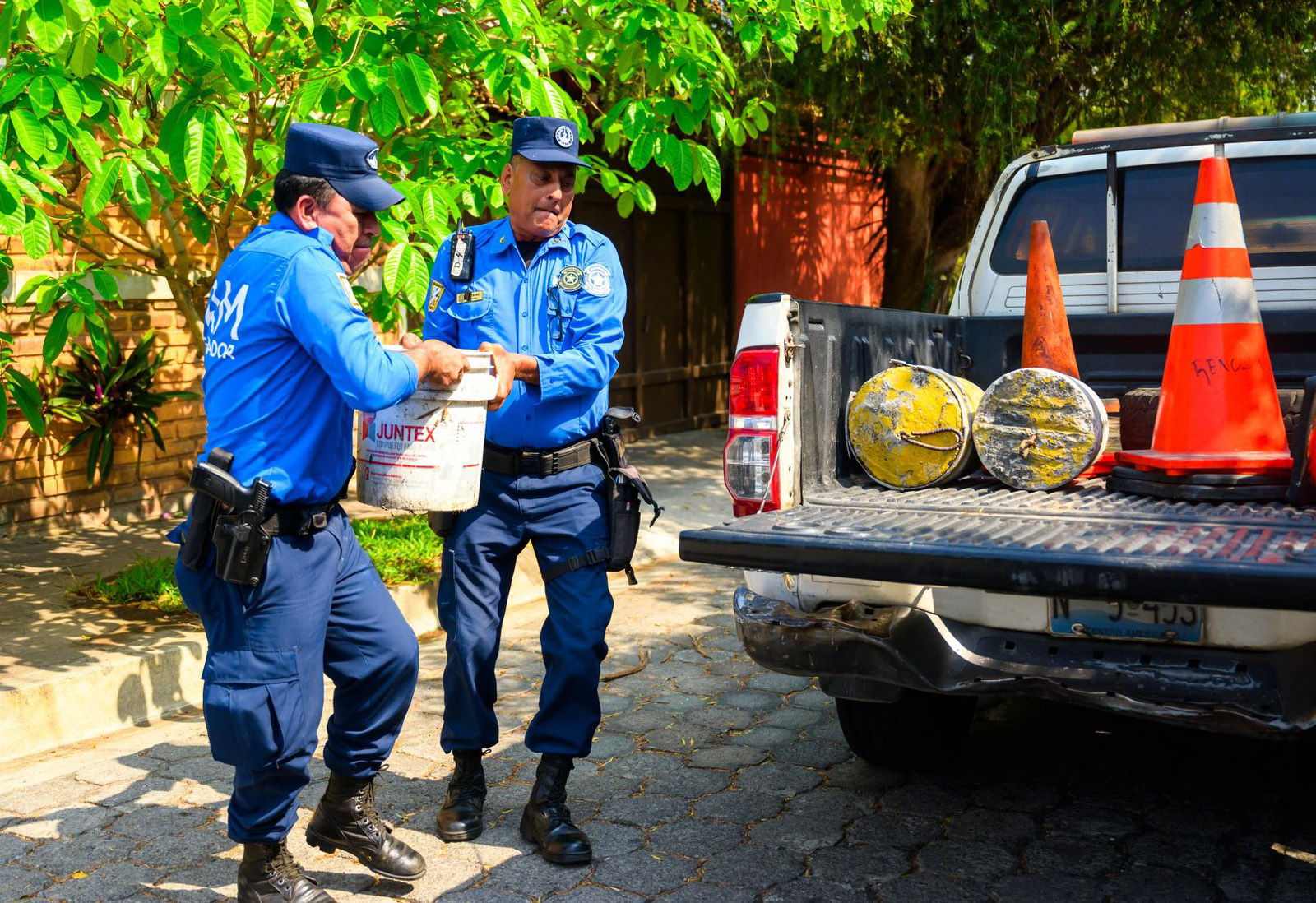 CAM libera de obstáculos principales calles de la ciudad capital