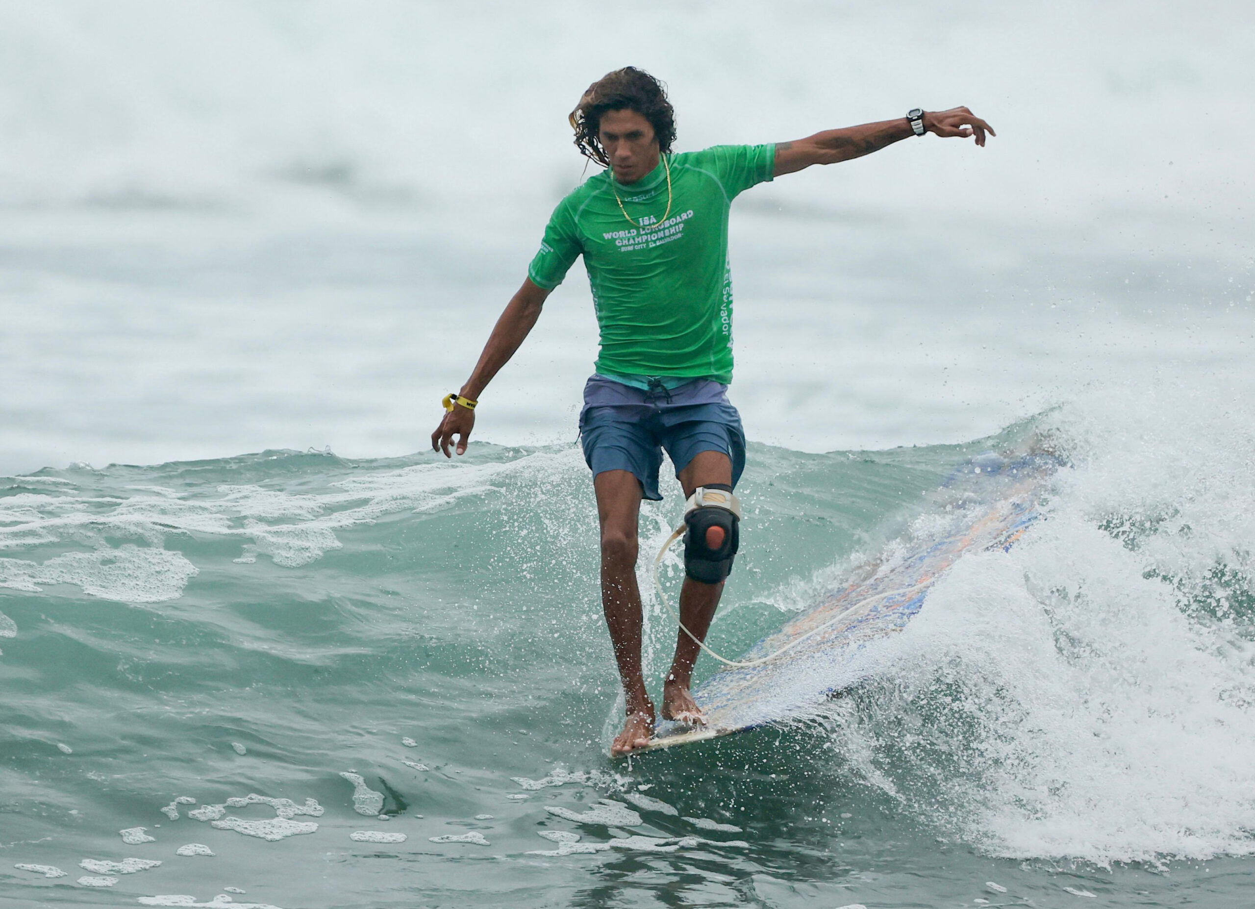 El Salvador inicia su participación en el ISA World Longboard Championship 2024