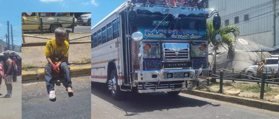 Hombre de la tercera edad es atropellado por conductor de autobús de la 117