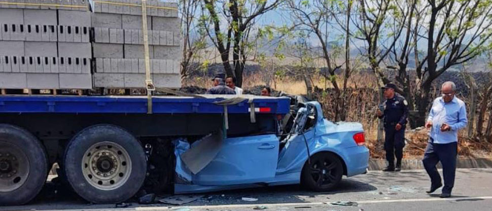 Hombre fallece tras accidentarse en parte trasera de rastra en carretera a San Juan Opico