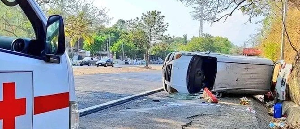 Un lesionado deja aparatoso accidente en carretera Panamericana, San Vicente