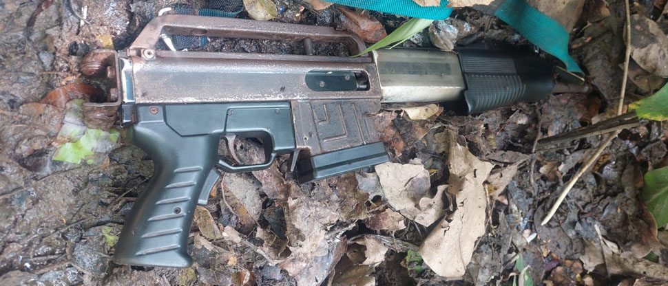 Militares localizar arma abandonada mientras patrullaban en La Libertad