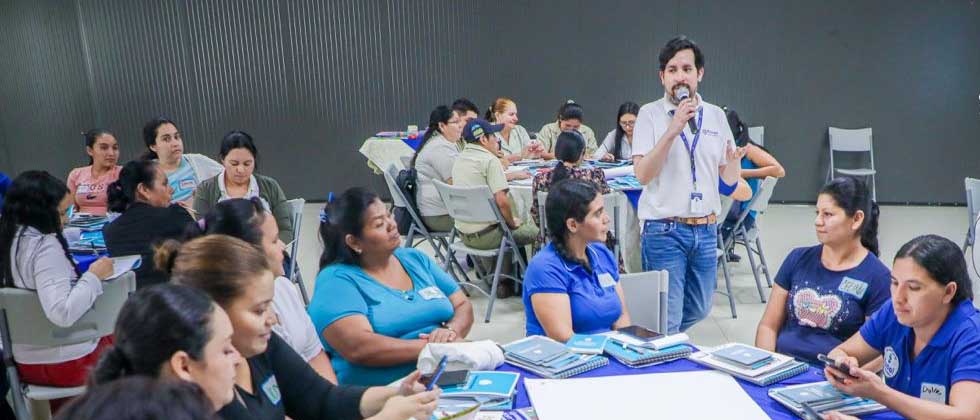 Inicia formación de consejeros de lactancia materna en Morazán