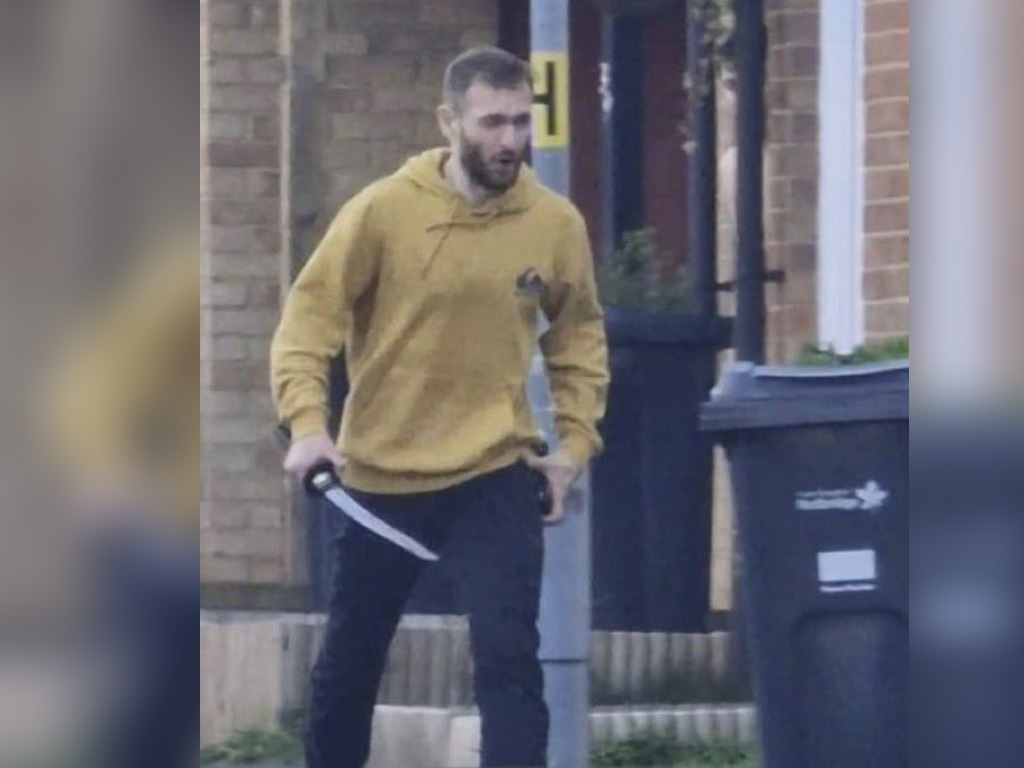 Apuñalamiento masivo en Londres deja un fallecido y varios heridos