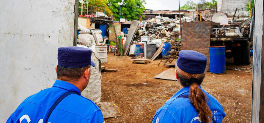 Verifican que chatarreras cuenten con permisos legales para operar