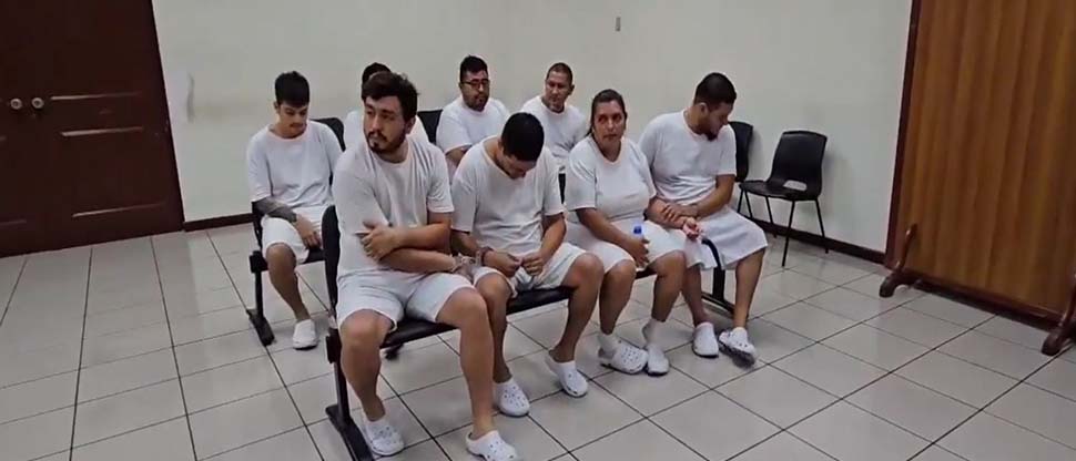 FGR solicita detención provisional a 17 sujetos por traficar drogas