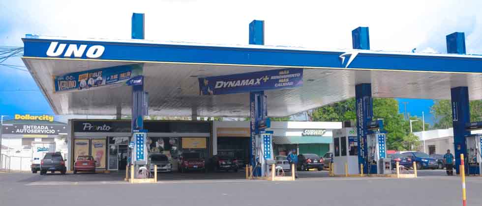 Gasolinera tenía en uno de sus tanques agua y así vendía combustible a sus clientes