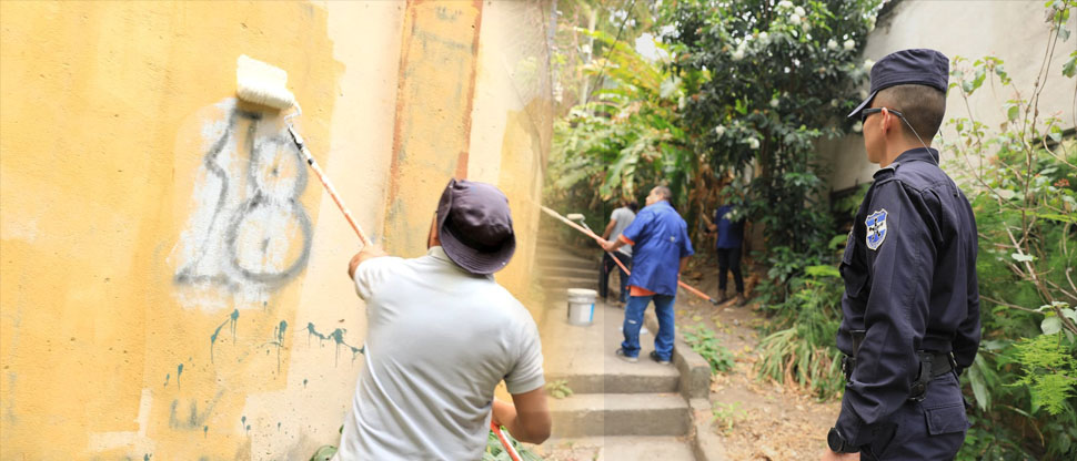 Policías eliminan vestigios de pandillas tras denuncias ciudadanas en San Salvador