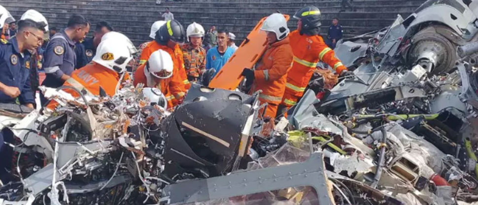 Choque de dos helicópteros deja 10 fallecidos en Malasia
