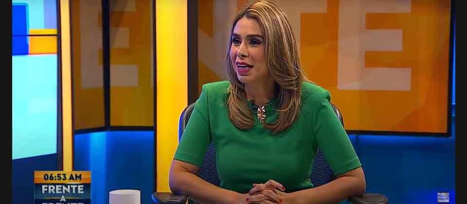 Marcela Villatoro reitera que ARENA está estudiando cambiar los colores