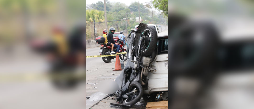 Motocilcista que regresaba de una fiesta falleció al chocar contra vehículo en carretera Troncal del Norte