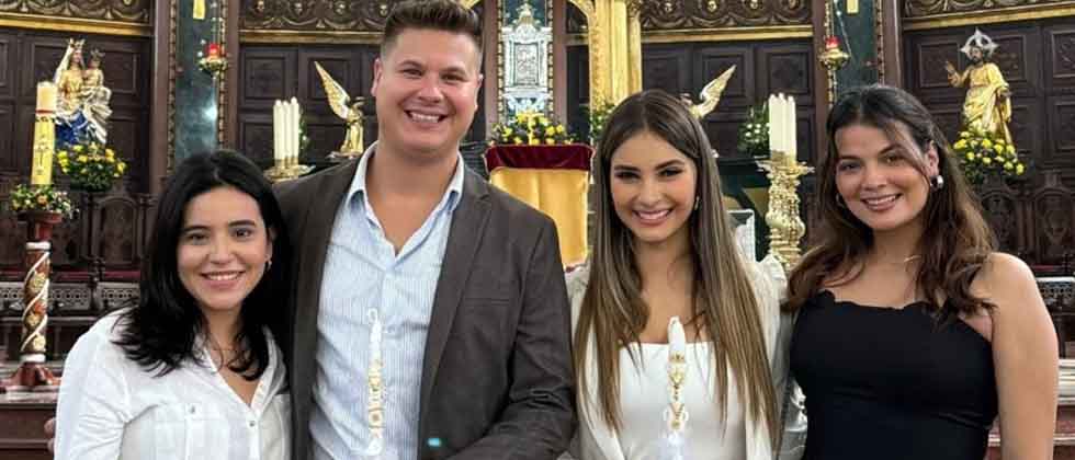 Pepe e Irene Castillo reciben el sacramento de la confirmación
