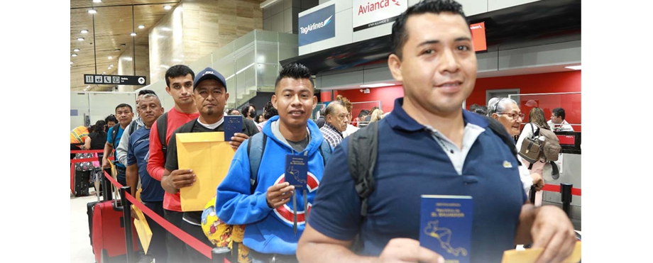 Confirman salida de un nuevo contingente de trabajadores salvadoreños hacia Canadá