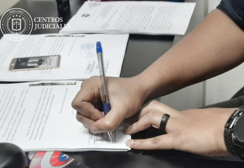 Fiscalía pide procesar a 287 terroristas que atentaban contra la población