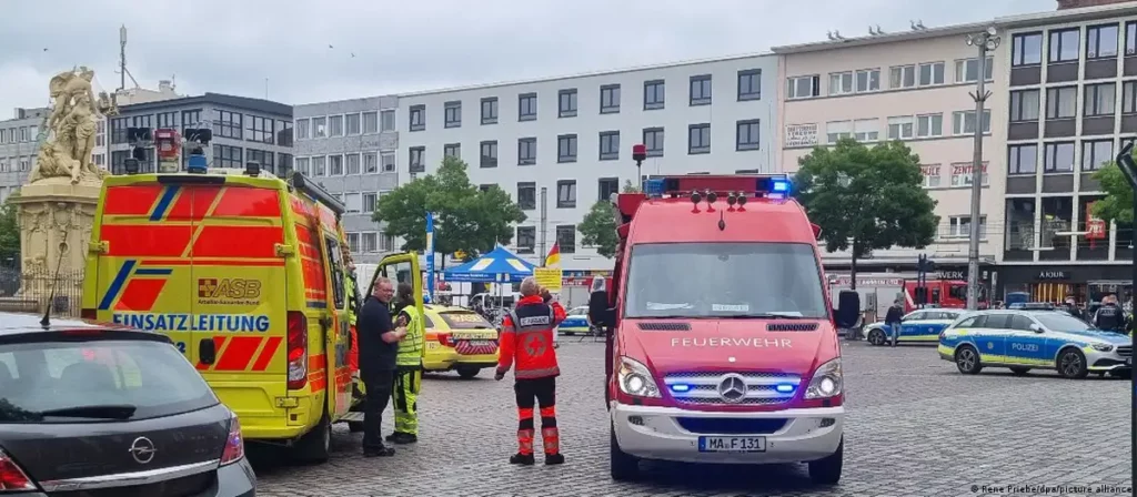 Alemania: Al menos 2 personas heridas tras ser apuñaladas en Mannheim