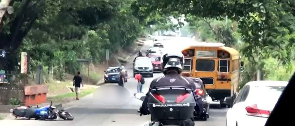 Atropellan a abuelito de 84 años intentando cruzar la carretera a Metapán 