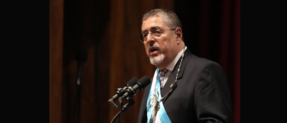 Presidente de Guatemala busca reformar ley para remover a la fiscal general Consuelo Porras
