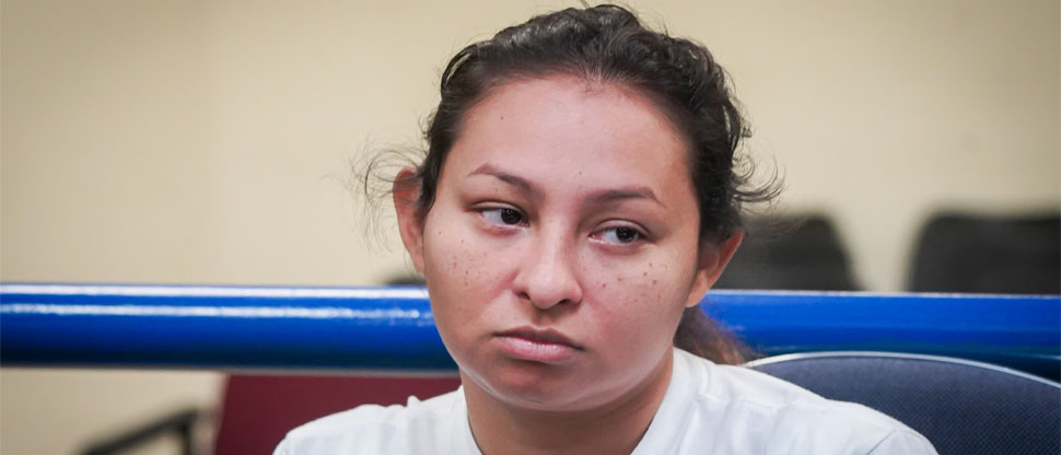 Llevan ante la justicia a mujer que le quitó la vida a su hija de un fuerte golpe