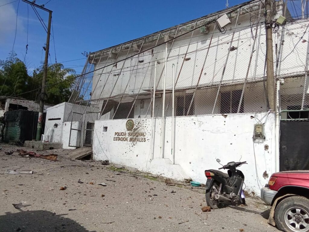 Colombia: Ataque a estación de policía deja 2 personas sin vida en Cauca