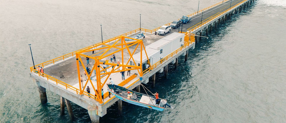 Concluyen en tiempo récord reconstrucción y equipamiento del muelle del Puerto de La Libertad