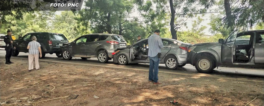 Reportan múltiple accidente sobre carretera Panamericana, La Libertad