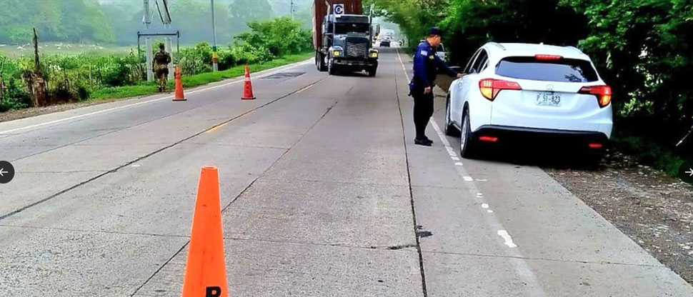 Instalan controles vehiculares para mayor seguridad en carreteras