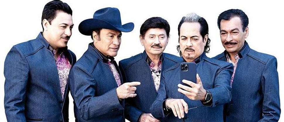 Los Tigres del Norte reaparecen tras publicación falsa sobre la muerte de uno sus miembros