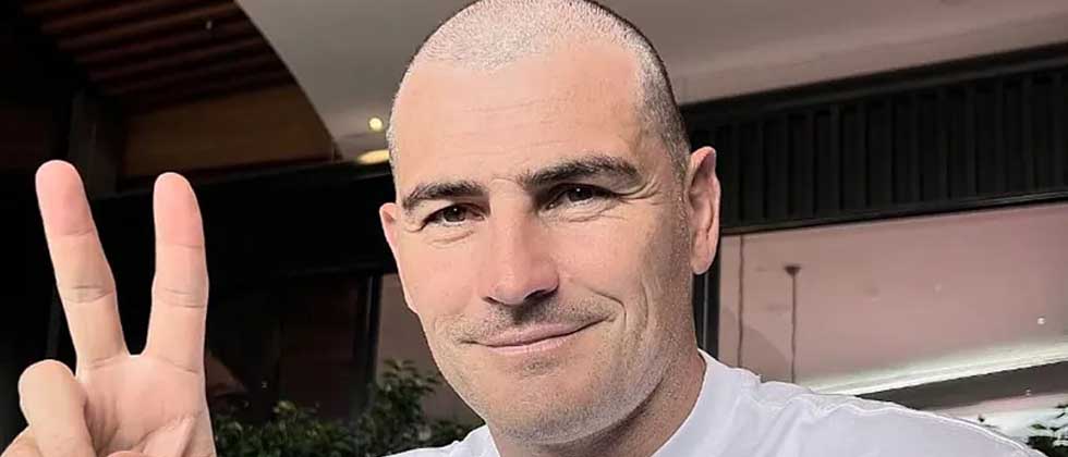 Iker Casillas decide raparse la cabeza a sus 43 años