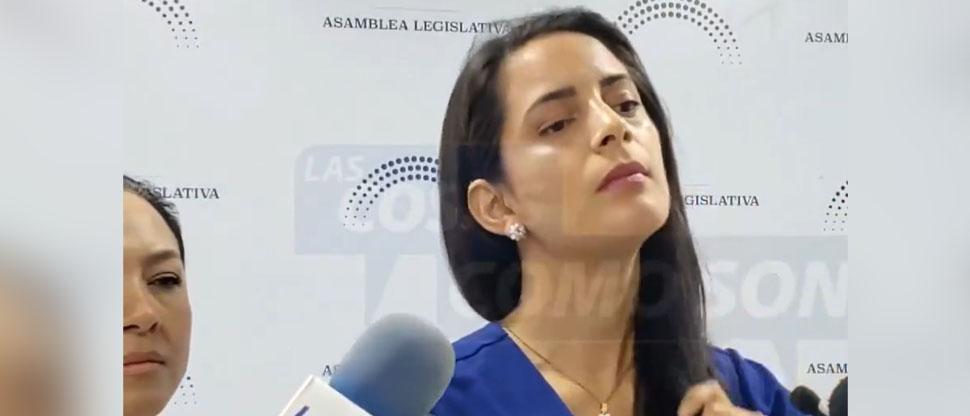 Claudia Ortiz asegura que no hay «un cambio» entre El Salvador durante la guerra y el actual