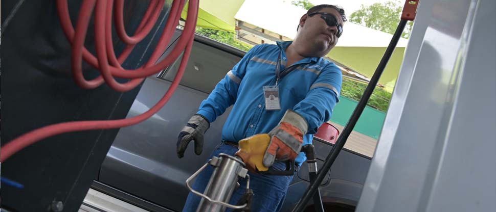 Encuentran agua en un tanque de diésel en gasolinera de Cabañas