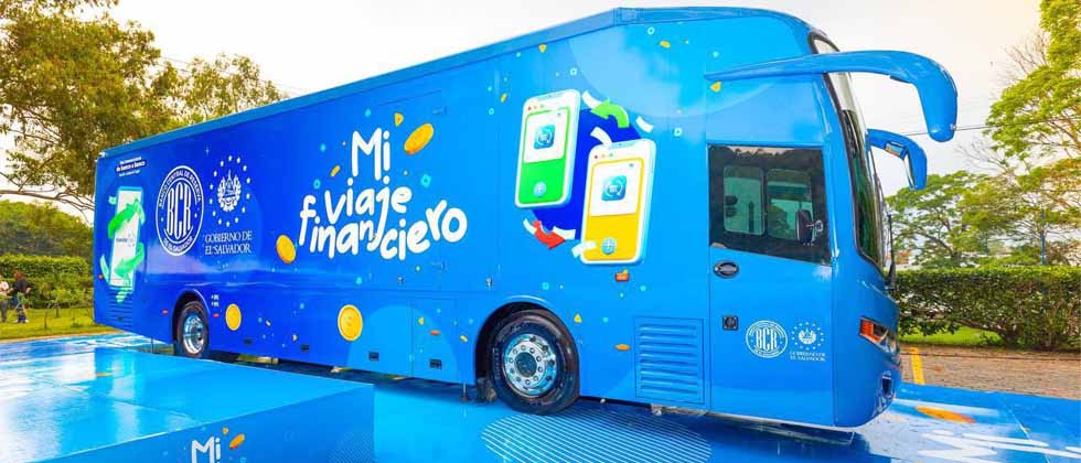 BCR lanza bus “Mi Viaje Financiero” para educar a los niños y jóvenes del país