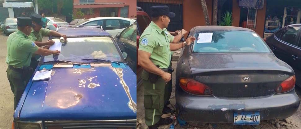 Notifican a dueños de carros abandonados a que los retiren o se los llevará la grúa