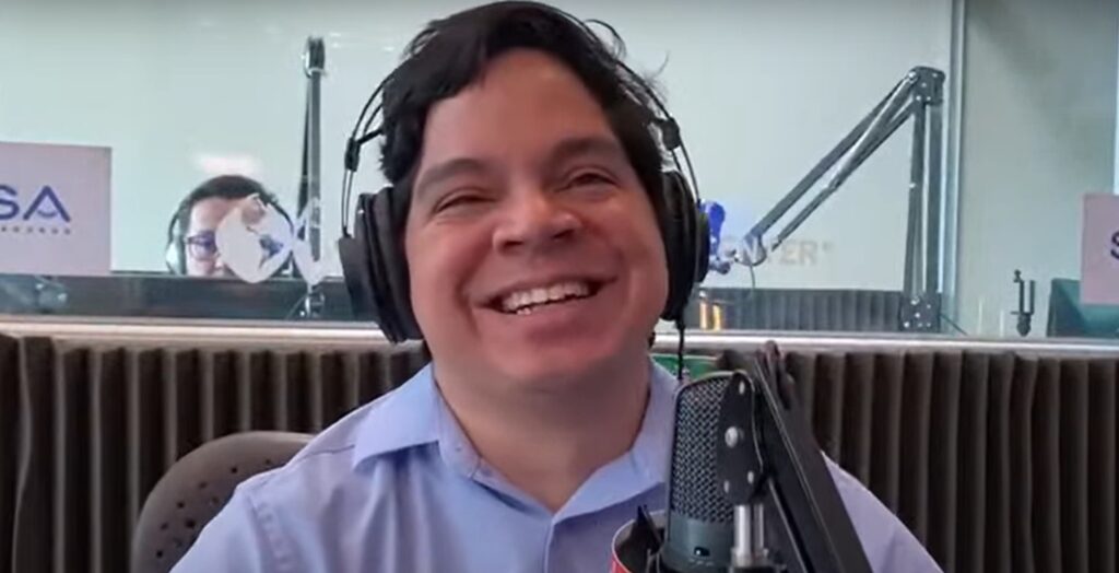 Periodista de El Faro pide que Osiris Luna ya no siga siendo Director de Centros Penales