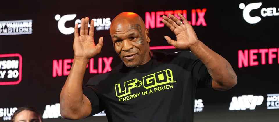 Mike Tyson confirma «estar bien» tras ser atendido en en vuelo aéreo