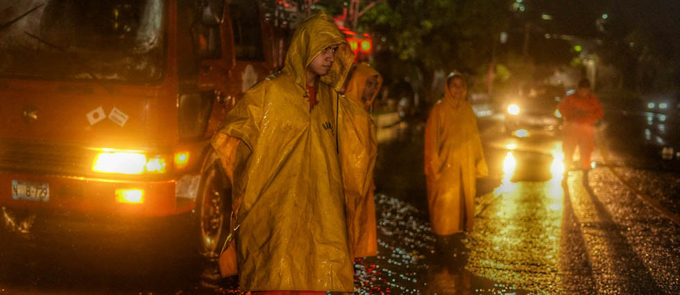 Lluvias seguirán esta noche y azotarán más la costa y cordillera volcánica del país