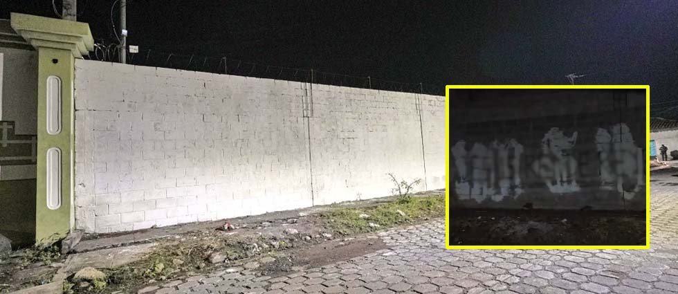 Privados de libertad borran grafiti de la MS en San Miguel