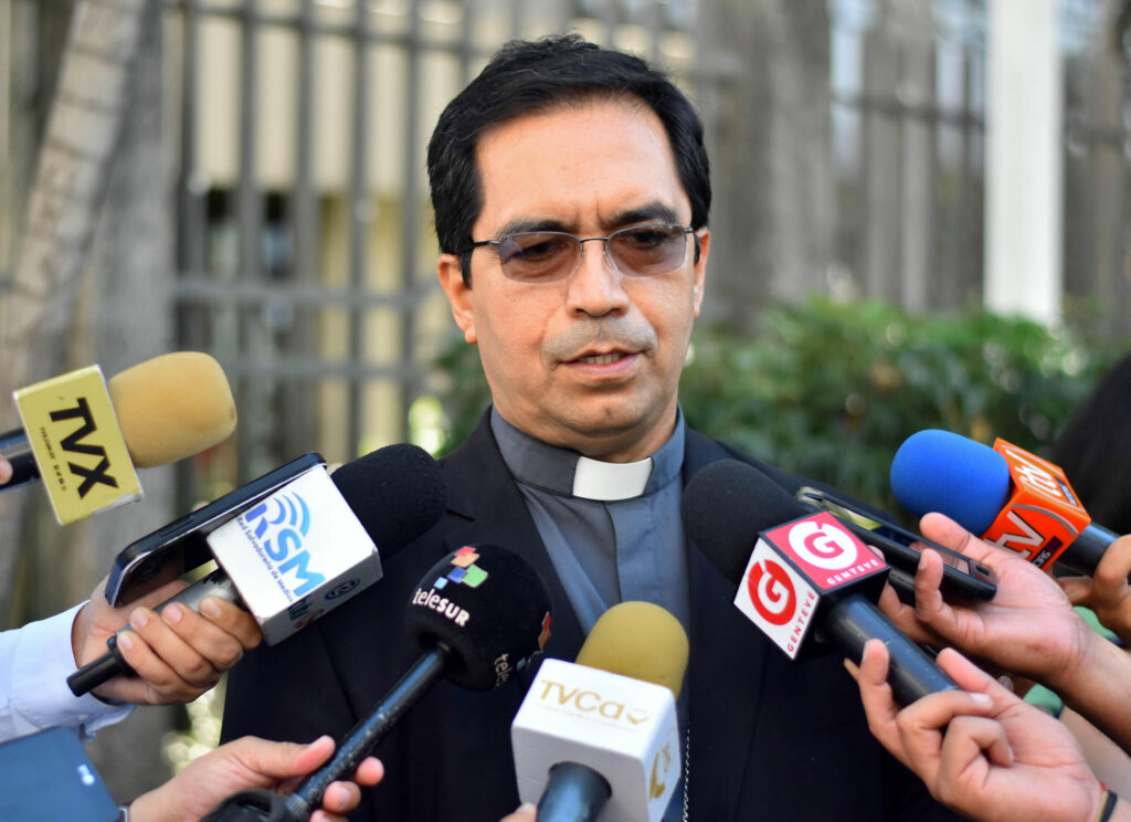 Arzobispo de San Salvador externa su deseo que todo marche bien durante los próximos 5 años de Gobierno
