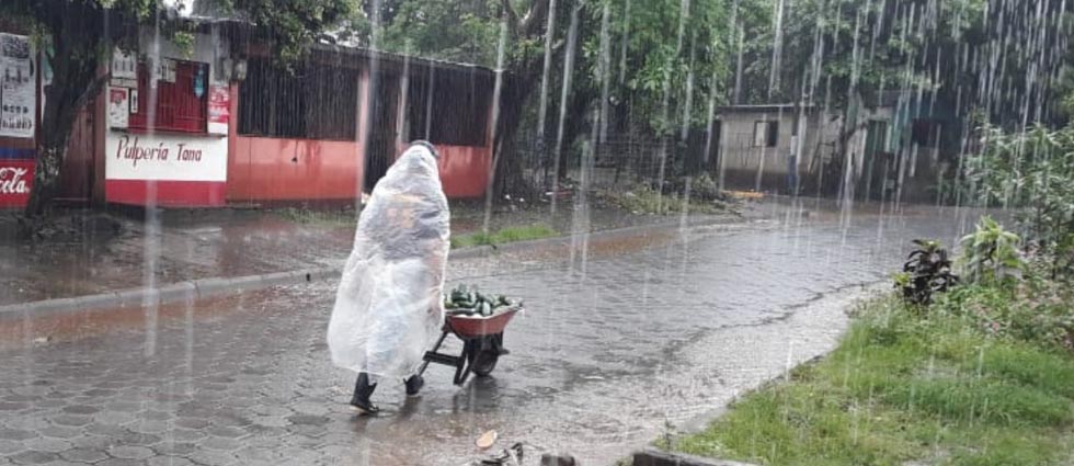 MARN prevé un miércoles con un ambiente caluroso, lluvias y tormentas en El Salvador
