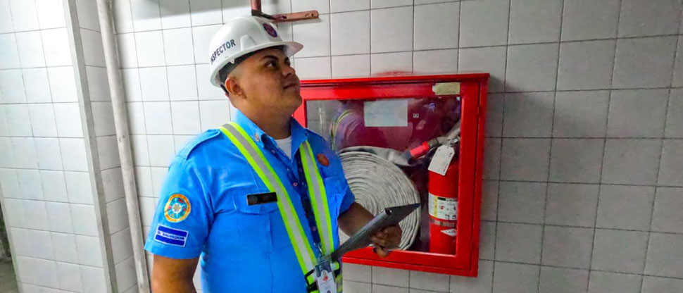 Bomberos continúa haciendo inspecciones técnicas en negocios