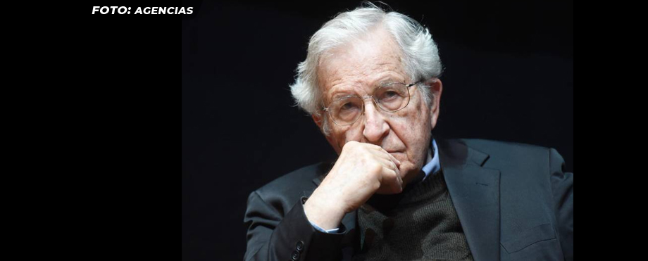Desmienten la muerte del filósofo Noam Chomsky