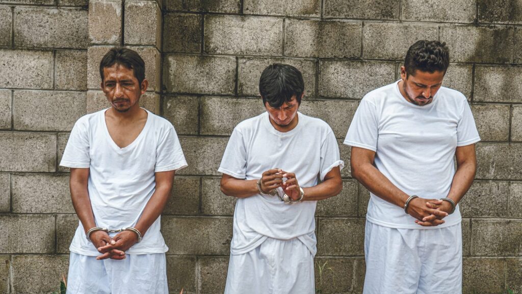 Realizan audiencia inicial contra traficantes ecuatorianos que transportaban droga en aguas salvadoreñas