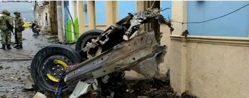 Atentado de coche bomba deja 3 muertos y 9 heridos en Colombia
