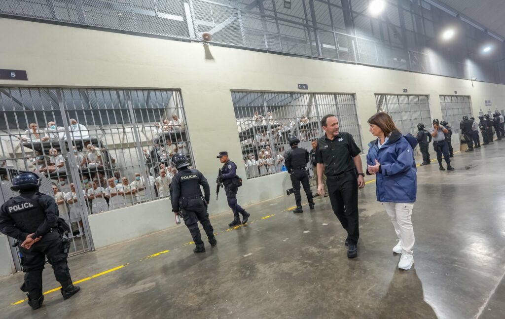 Ministra de Seguridad de Argentina visita El Salvador para conocer modelo de seguridad
