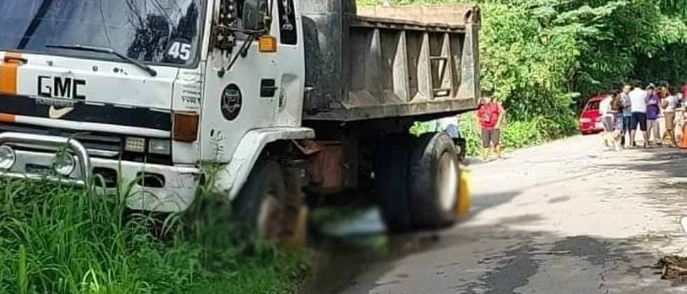 «Movió la cuña»: Joven mecánico muere aplastado por camión que reparaba en Morazán